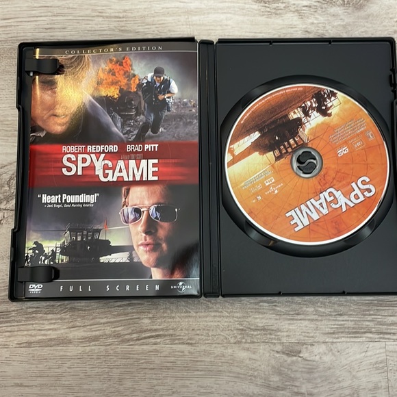 Spy Game Movie DVD 2001 Rated R Action, Crime, Thriller 2h 6m Brad Pitt - Picture 4 of 5
